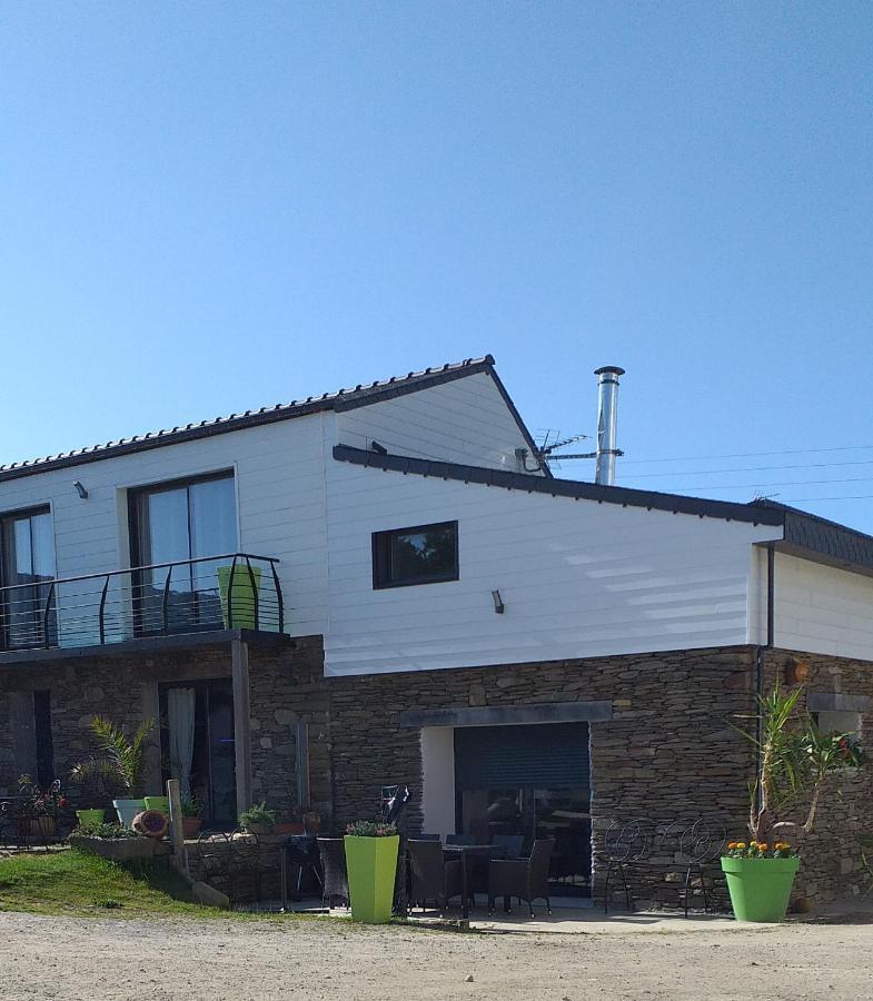 De Kernaet Avec Piscine Сasa de vacaciones *