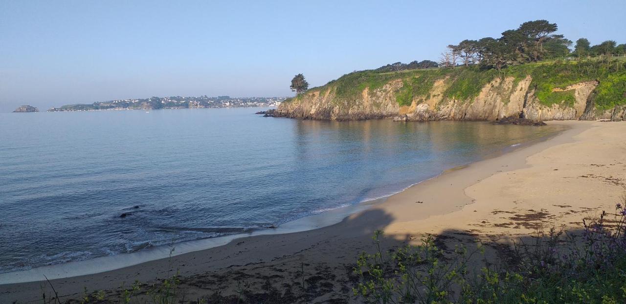 Сasa de vacaciones De Kernaet Avec Piscine *